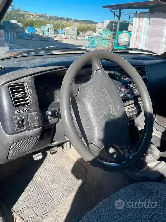 Usata Mitsubishi L200 99 CV (72 kW) 1997 Verde Pick-up