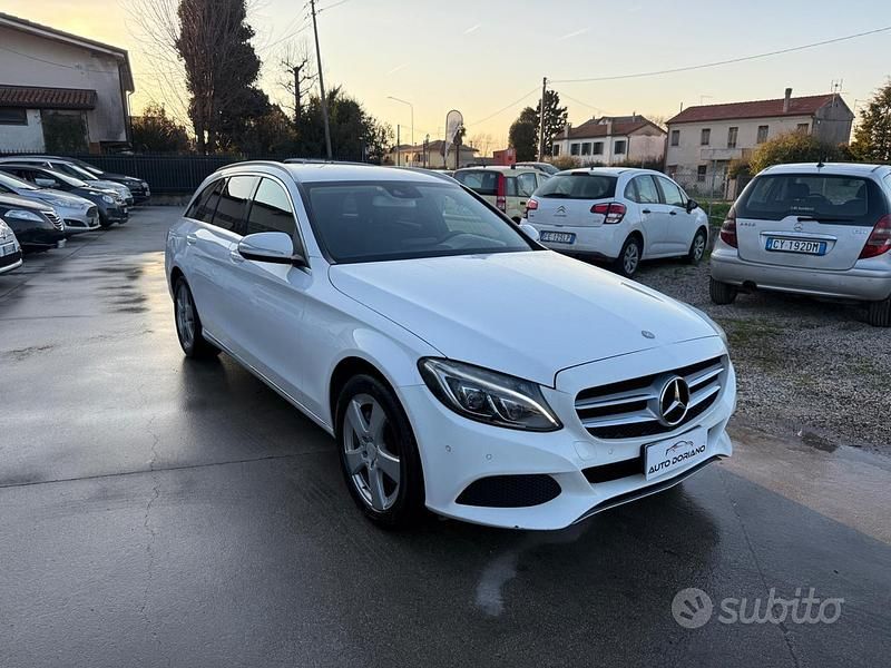 Usata Mercedes C220 Premium 169 CV (124 kW) 2015 Bianco Station wagon