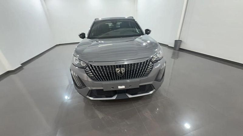 Usata Peugeot 2008 Allure 101 CV (74 kW) 2024 Grigio selenium SUV