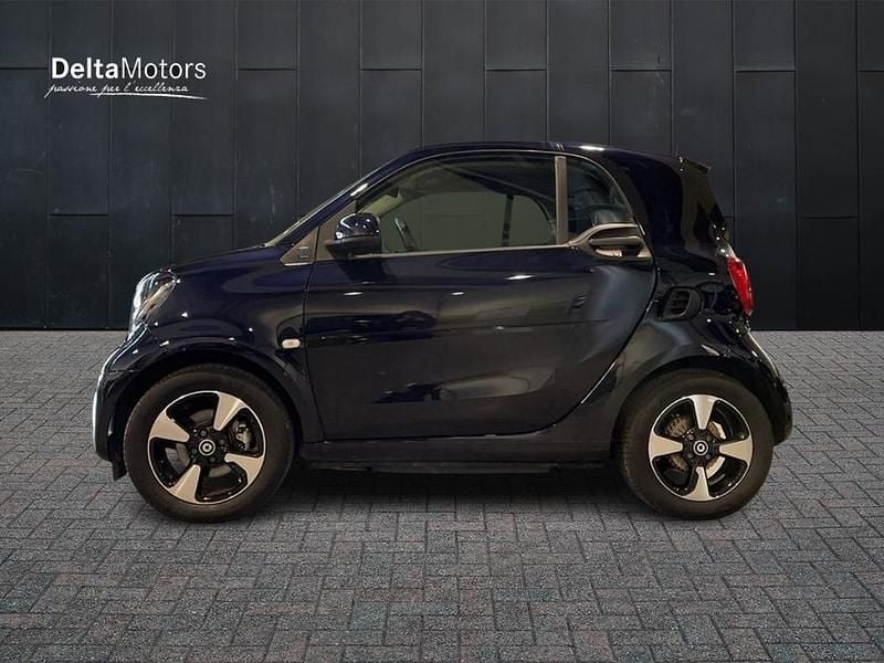 Usata Smart ForTwo Electric Drive Passion 41 kW (56 CV) 2022 Blu scuro metallizzato Coupé