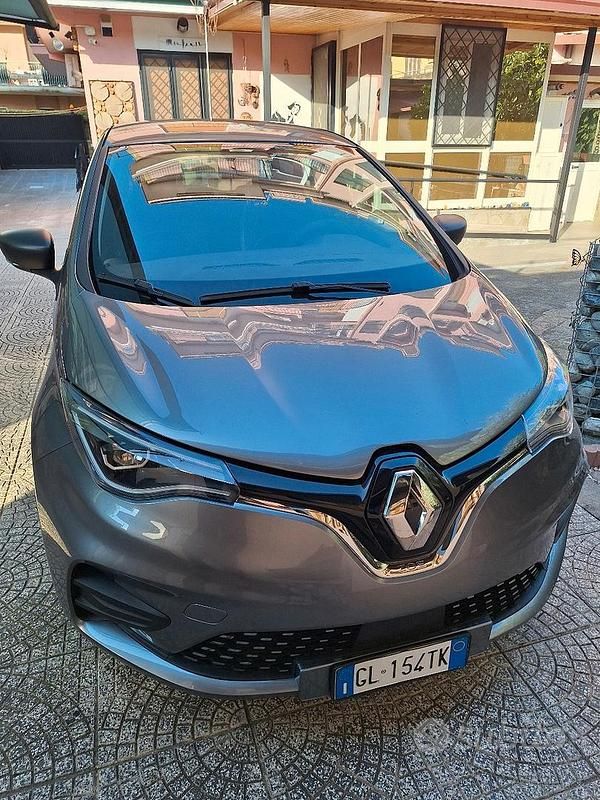 Usata Renault Zoe Evolution 100 kW (136 CV) 2022 Grigio Utilitaria