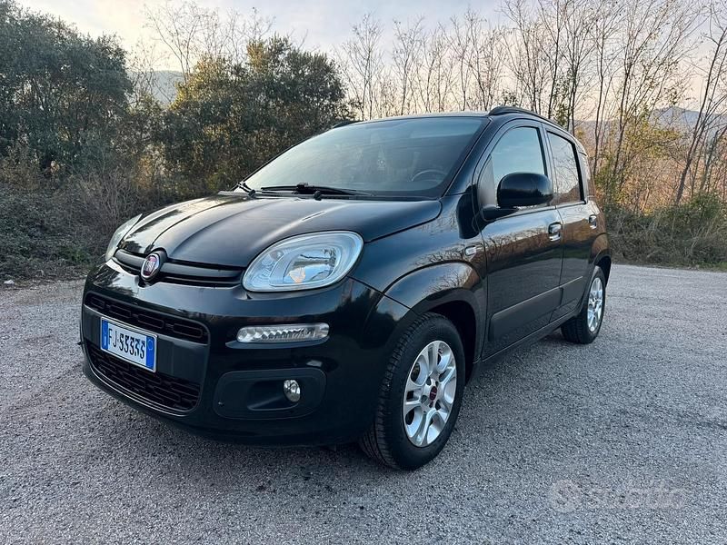 Nero Usata 2018 Fiat Panda Lounge Due volumi | 9400 € (Buon prezzo) - Immagine 1/4