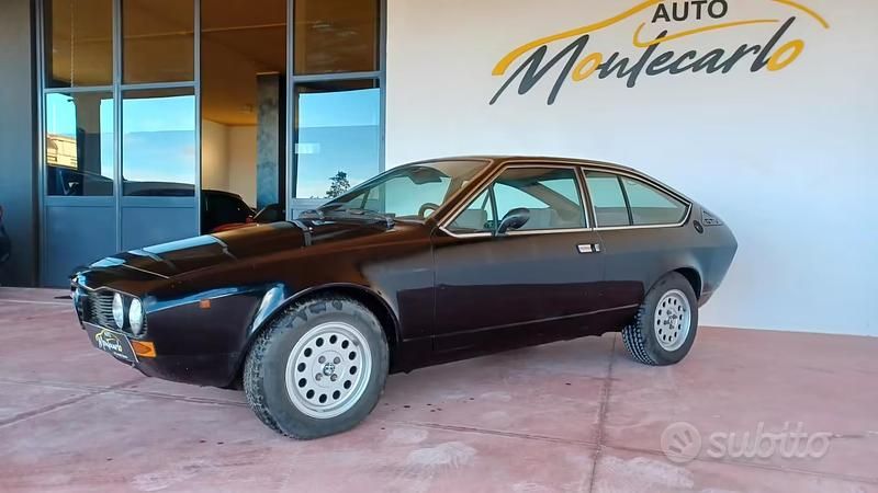 Begagnad Alfa Romeo Alfetta GT/GTV 131 HK (96 kW) 1980 Svart Sportkupé