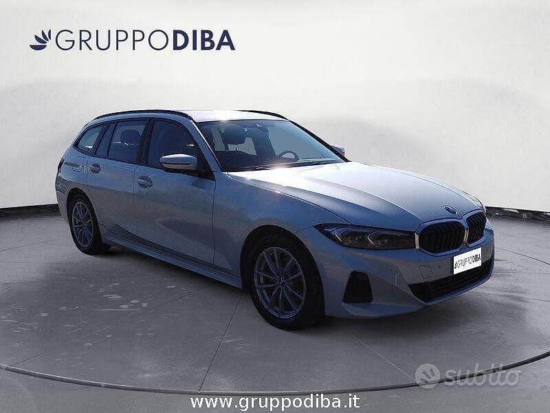 Begagnad BMW 318 Efficient Dynamics 150 HK (110 kW) 2024 Vit Kombi