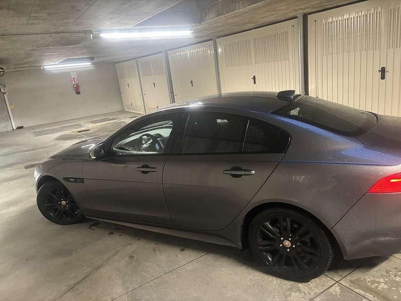 Usata Jaguar XE R-Sport 179 CV (131 kW) 2018 Berlina