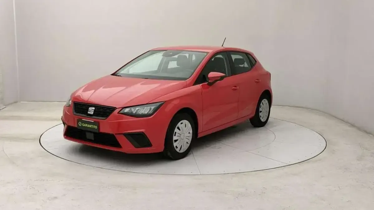 Usata Seat Ibiza Reference 90 CV (66 kW) 2022 Rosso Utilitaria