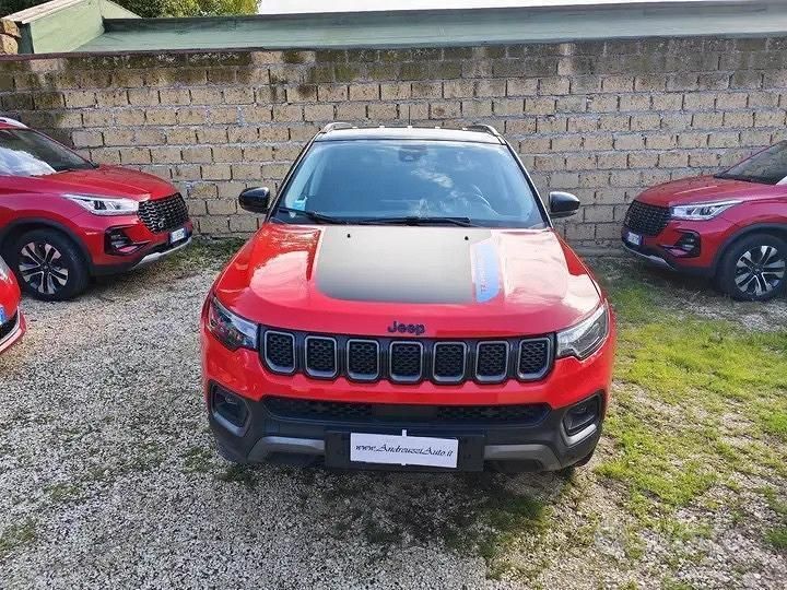 Rosso Usata 2023 Jeep Compass Trailhawk SUV | 24.600 € (Buon prezzo) - Immagine 1/4