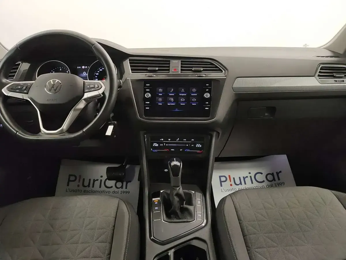 Usata VW Tiguan 150 CV (110 kW) 2023 Argento SUV