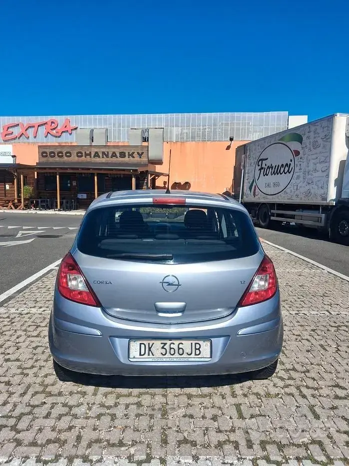 Usata Opel Corsa 80 CV (58 kW) 2007 Grigio Utilitaria