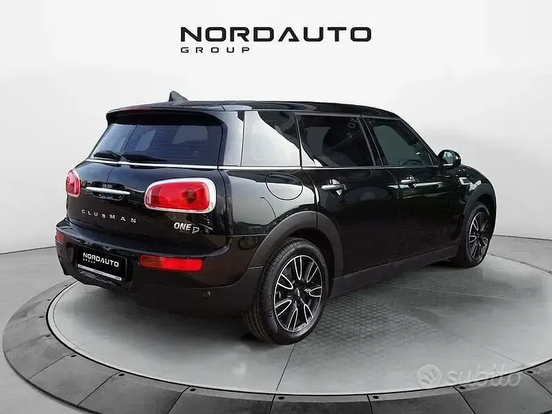 Usata Mini Clubman Business 116 CV (85 kW) 2017 Nero Station wagon