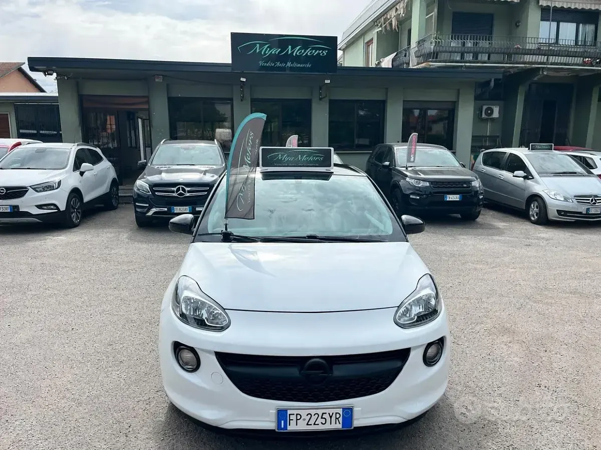 Usata Opel Adam 101 CV (74 kW) 2018 Bianco Utilitaria