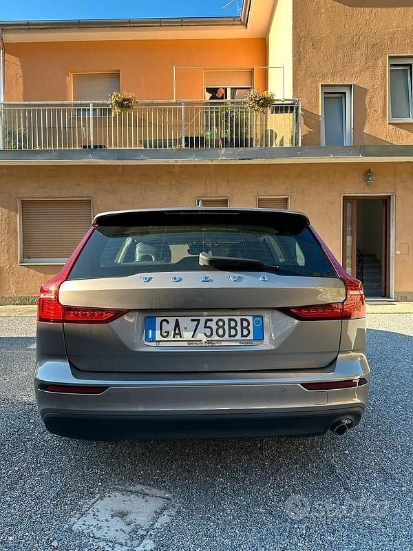 Usata Volvo V60 150 CV (110 kW) 2020 Station wagon