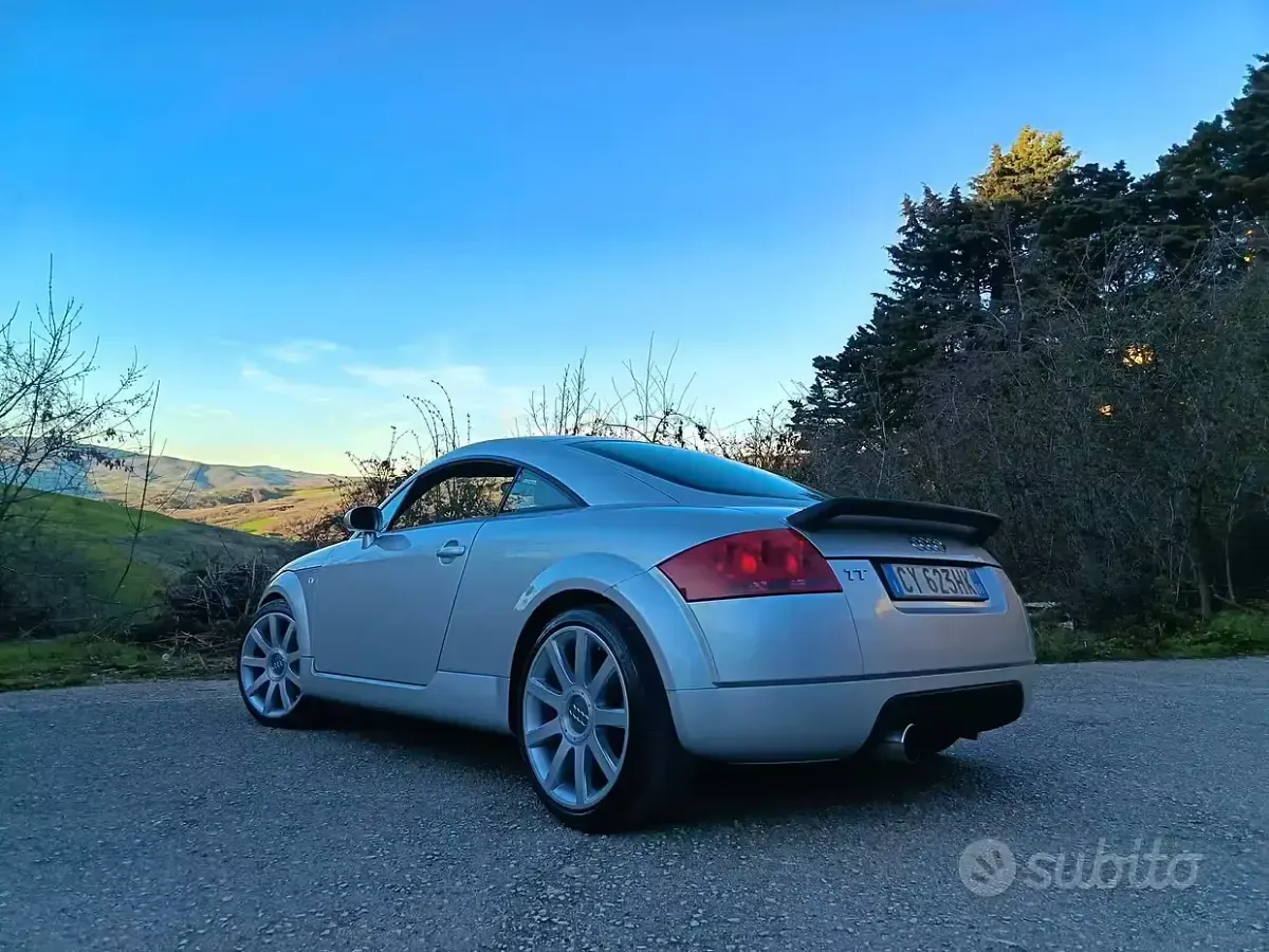 Usata Audi TT 190 CV (139 kW) 2005 Grigio Coupé