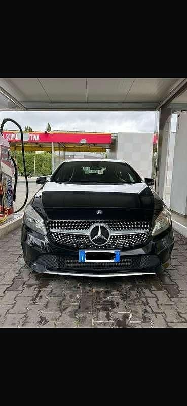 Usata Mercedes A180 109 CV (80 kW) 2016 Berlina