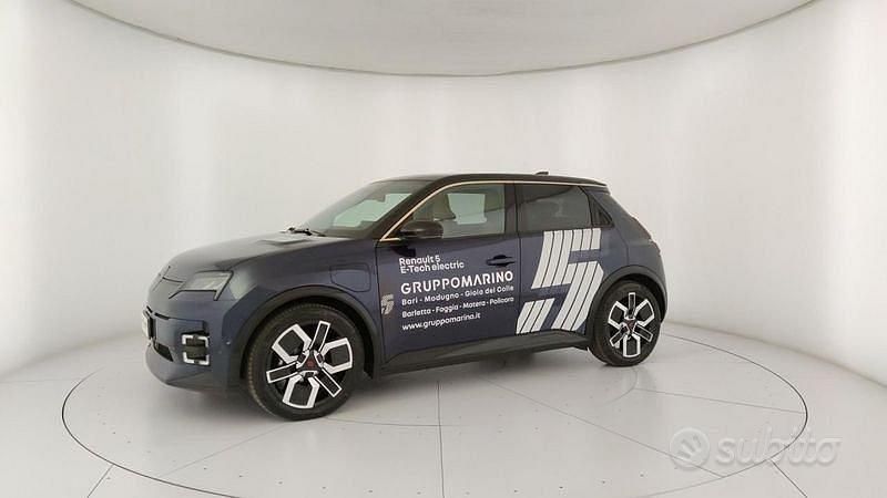 Usata Renault 5 E-Tech Komfort 110 kW (150 CV) 2024 Blu Berlina