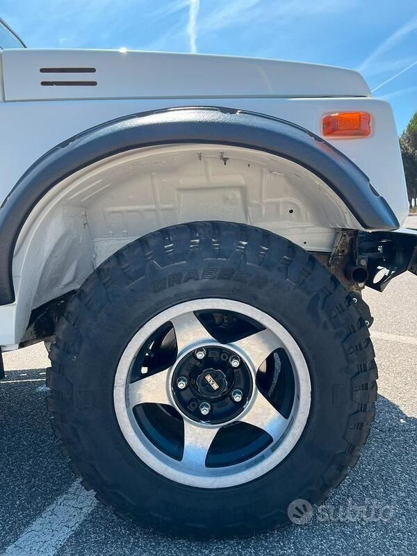 Usata Suzuki Samurai 45 CV (33 kW) 1986 Bianco SUV