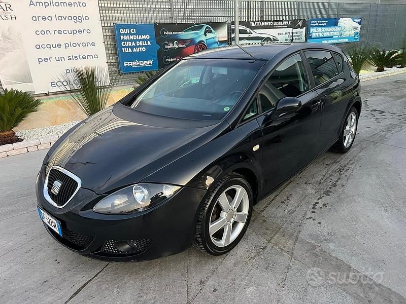 Usata Seat Leon Stylance 105 CV (77 kW) 2007 Nero Utilitaria