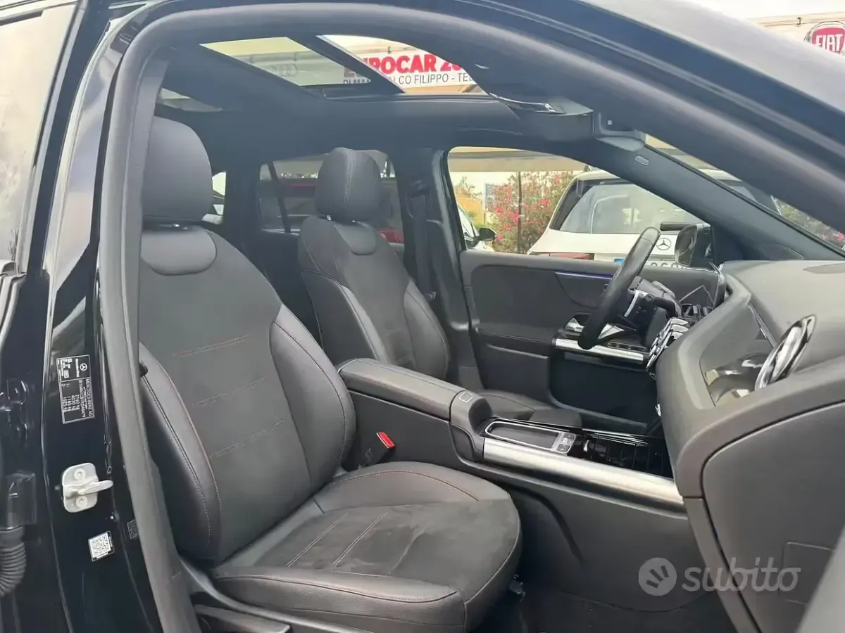 Usata Mercedes GLA200 AMG Line Premium 150 CV (110 kW) 2023 Nero SUV