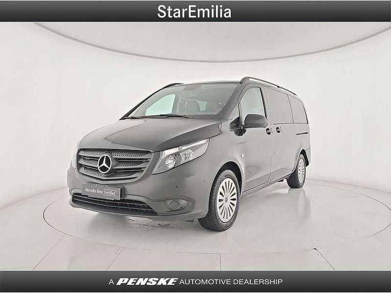 Nero Usata 2022 Mercedes Vito Furgone | 35.500 € (Buon prezzo) - Immagine 1/4