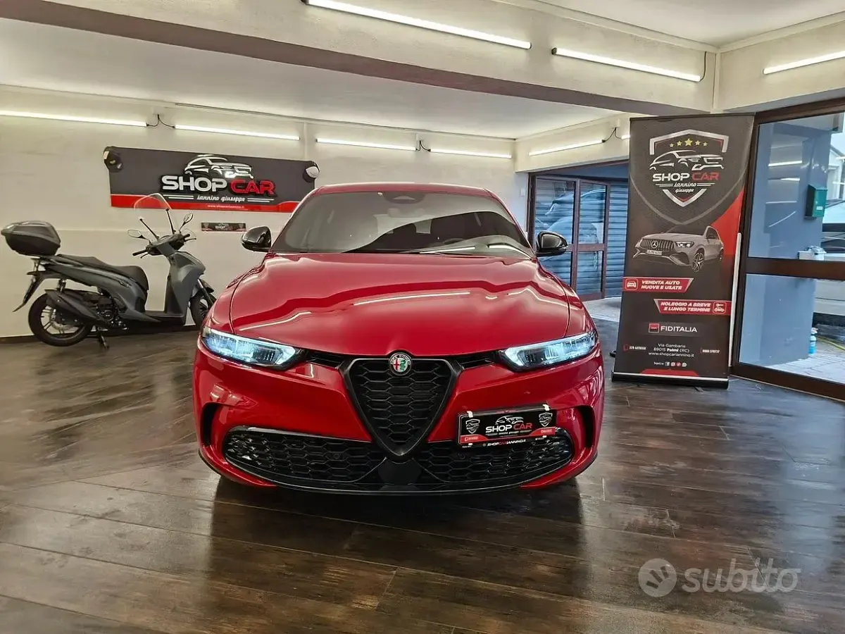 Usata Alfa Romeo Tonale Sprint 131 CV (96 kW) 2024 Rosso SUV