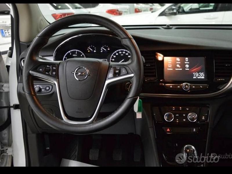 Usata Opel Mokka X 136 CV (100 kW) 2017 Bianco SUV