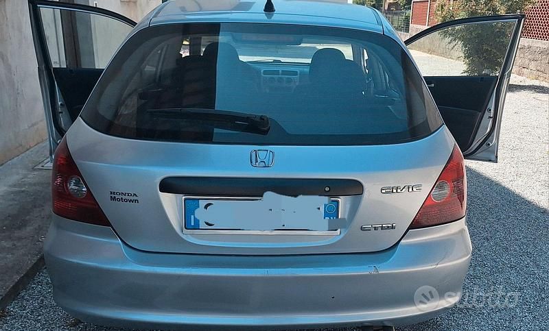 Usata Honda Civic 2002 Grigio Berlina