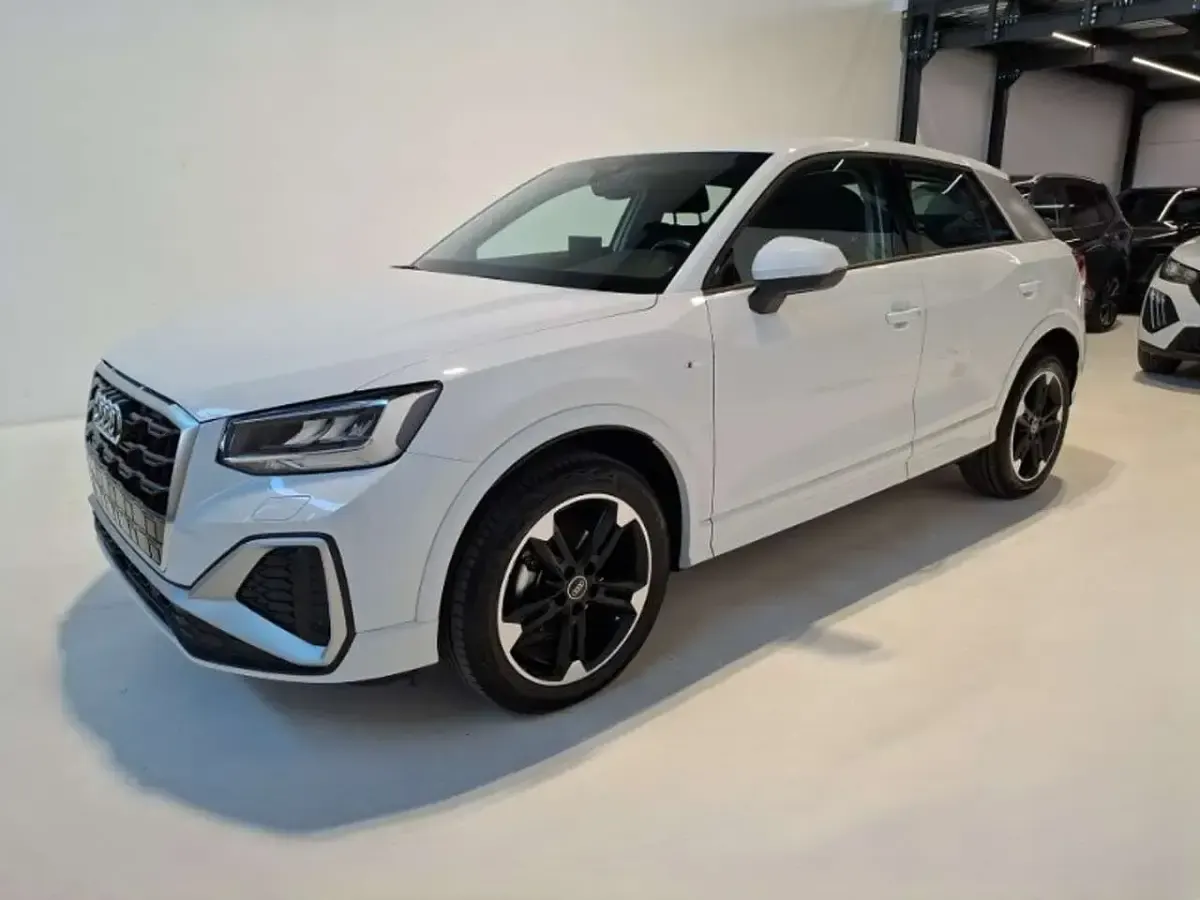 Usata Audi Q2 S-Line 116 CV (85 kW) 2025 Bianco SUV
