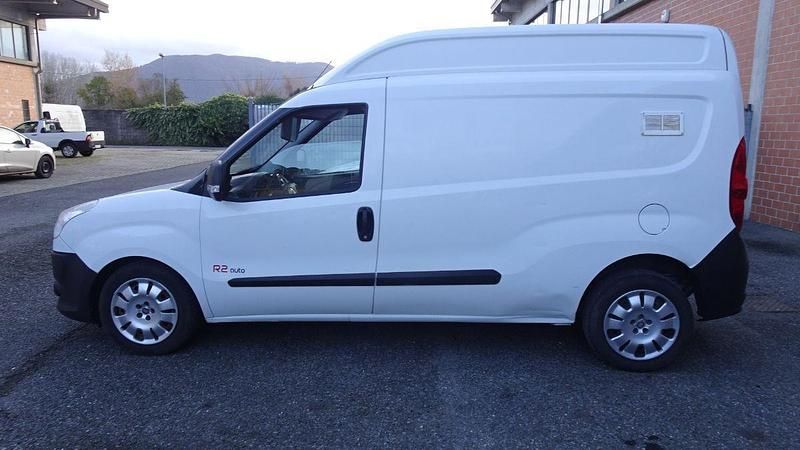 Usata Fiat Doblò 104 CV (76 kW) 2015 Bianco Monovolume