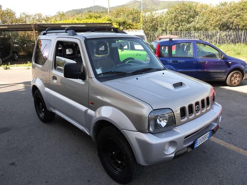 Usata Suzuki Jimny 65 CV (47 kW) 2005 Bronzo SUV