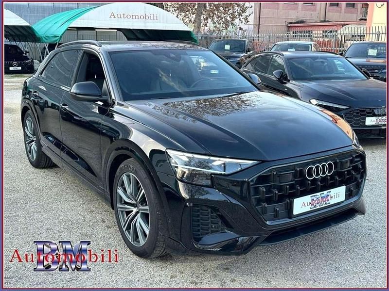 Usata Audi Q8 Ambiente 231 CV (169 kW) 2025 Nero SUV