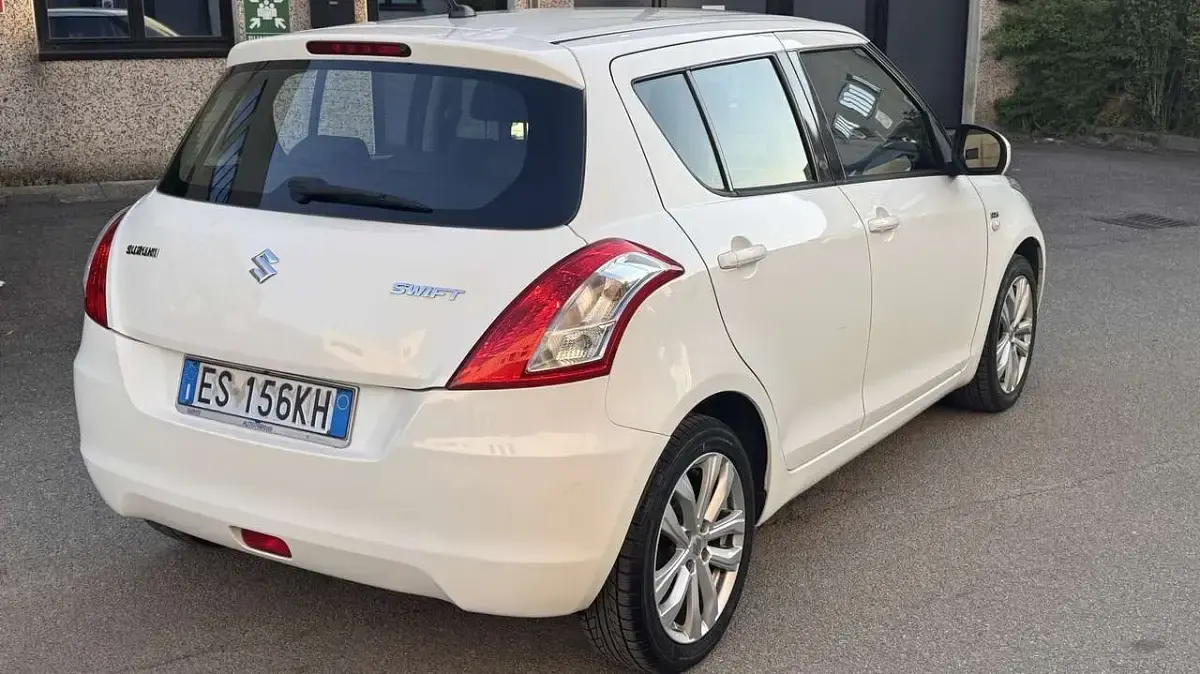 Usata Suzuki Swift 75 CV (55 kW) 2013 Other Utilitaria