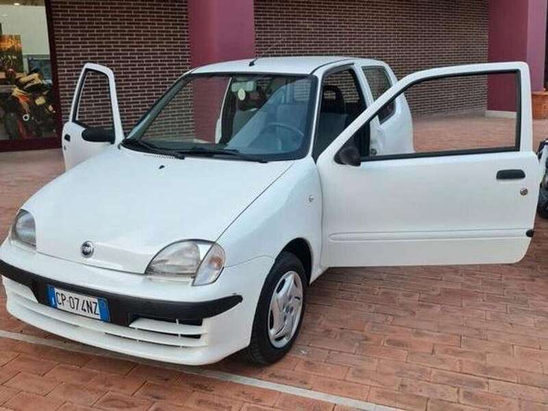 Usato 2004 Fiat Seicento 1.1 Benzin 54 CV (1.200 €)