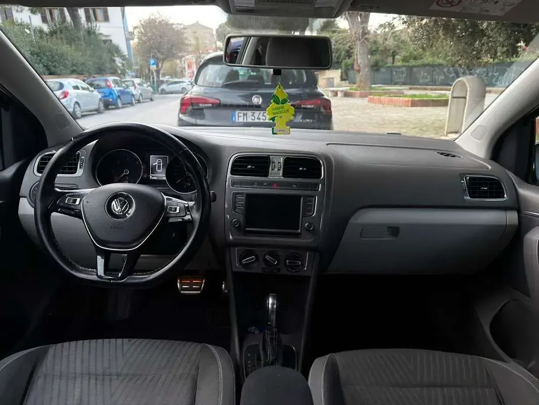 Usata VW Polo 90 CV (66 kW) 2015 Nero Berlina