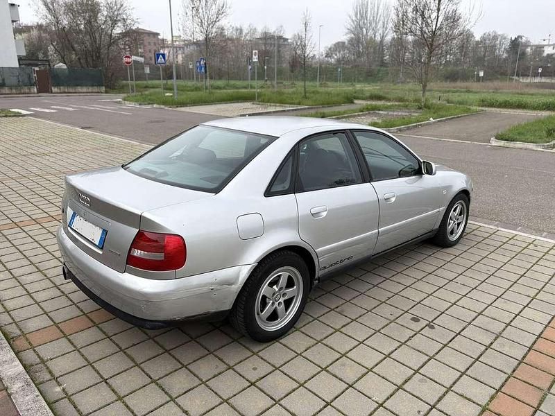Usata Audi A4 S-Line 250 CV (183 kW) 2000 Grigio Berlina