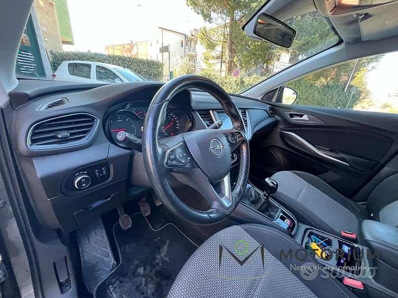 Usata Opel Grandland X Ultimate 120 CV (88 kW) 2018 Grigio SUV