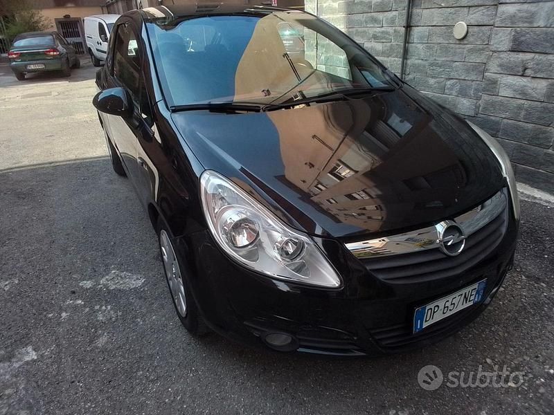 Usata Opel Corsa 2008 Nero Utilitaria