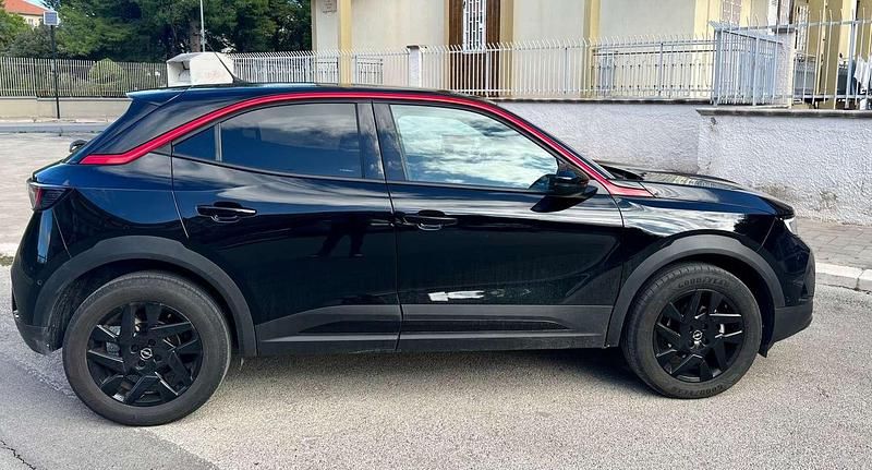 Usata Opel Mokka Sport 101 CV (74 kW) 2024 Nero SUV