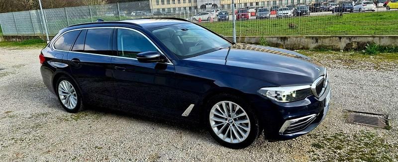 Usata BMW 530 Luxury Line 249 CV (183 kW) 2018 Blu/azzurro Station wagon