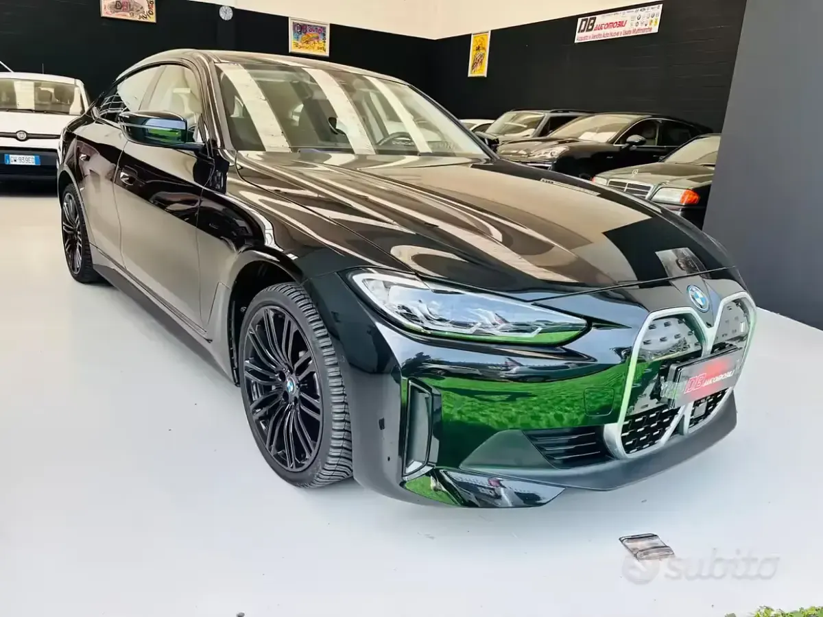 Usata BMW i4 M Sport 105 kW (143 CV) 2024 Nero Berlina