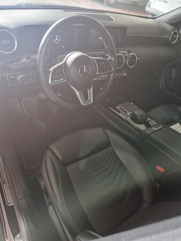 Usata Mercedes A180 116 CV (85 kW) 2021 Nero Berlina