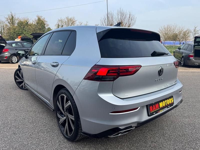 Usata VW Golf VIII R-line 150 CV (110 kW) 2022 Grigio Berlina