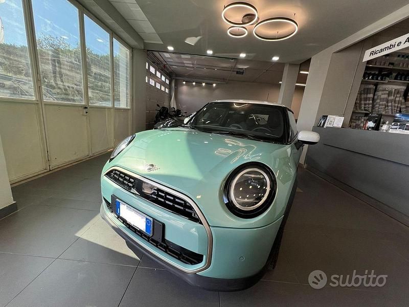 Usata Mini Cooper Favoured 156 CV (114 kW) 2024 Utilitaria