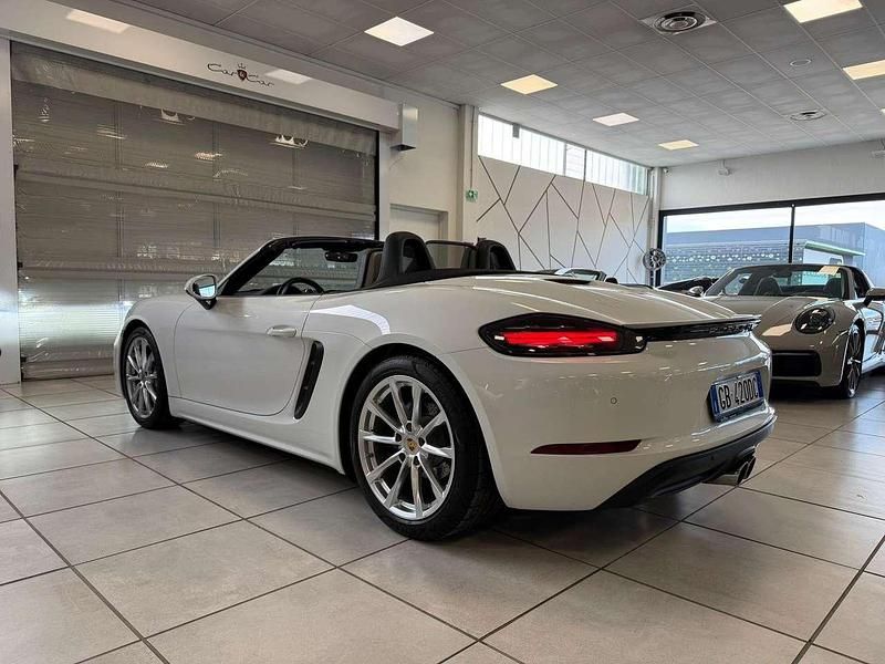 Usata Porsche 718 Boxster 299 CV (219 kW) 2016 Bianco Cabrio
