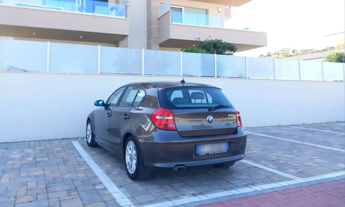 Occasion BMW 120 Efficient Dynamics 177 ch (130 kW) 2009 Beige Citadine