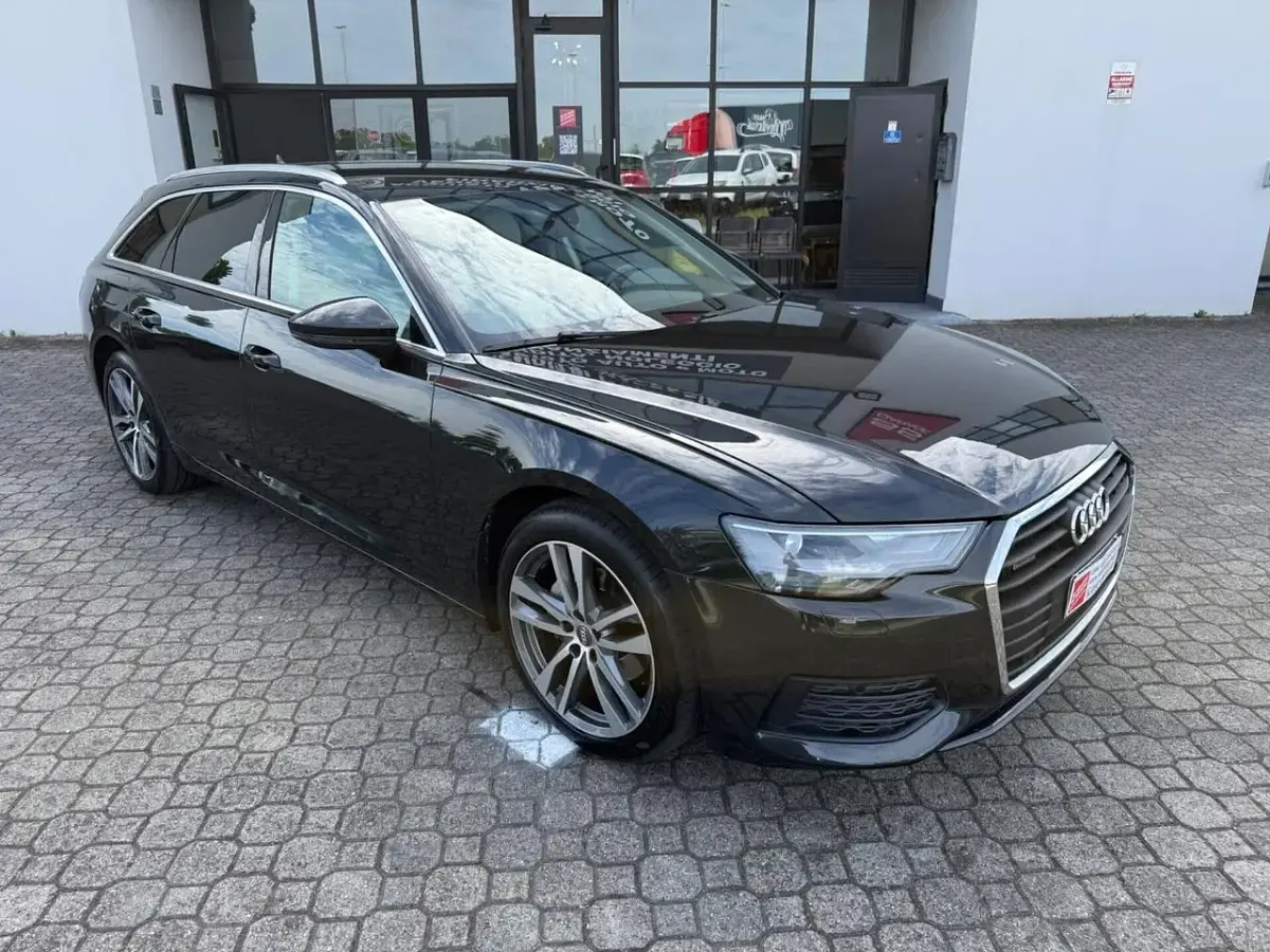 Usata Audi A6 204 CV (150 kW) 2019 Nero Station wagon