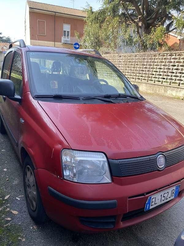 Usata Fiat Panda Dynamic 69 CV (50 kW) 2012 Rosso Utilitaria