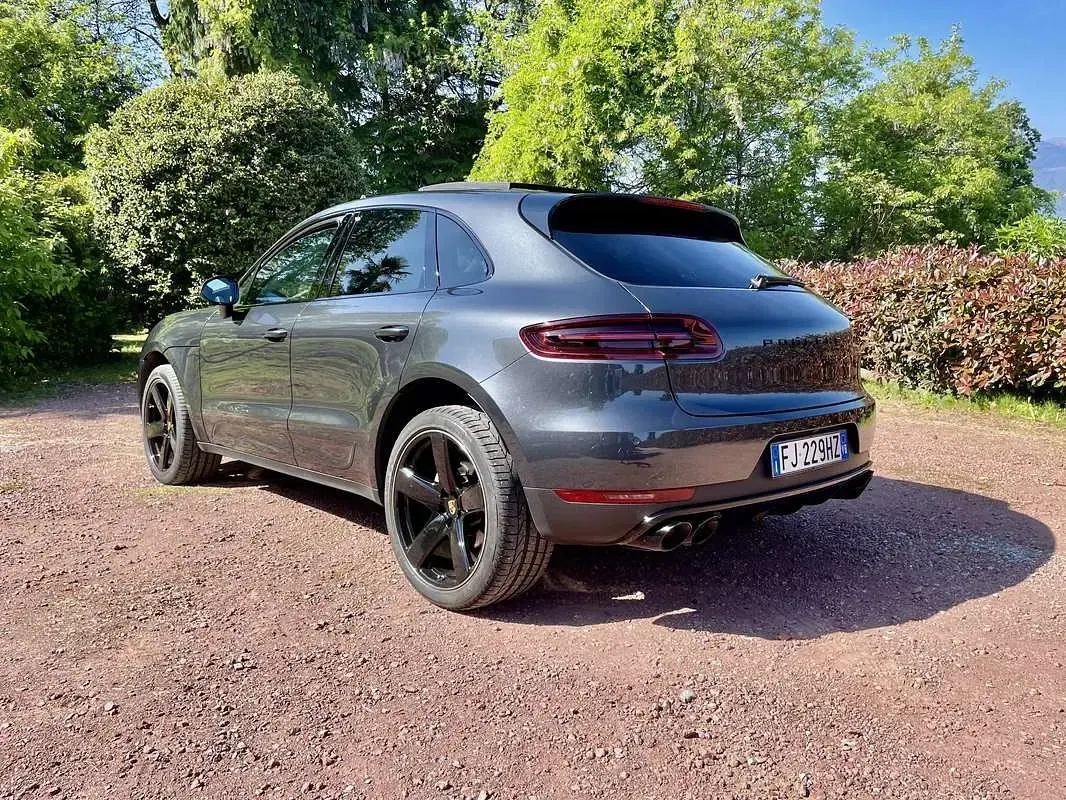 Usata Porsche Macan 250 CV (183 kW) 2016 Grigio SUV