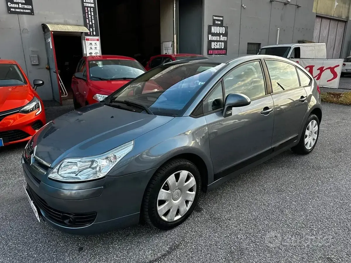 Usata Citroën C4 Elegance 109 CV (80 kW) 2005 Blu Berlina