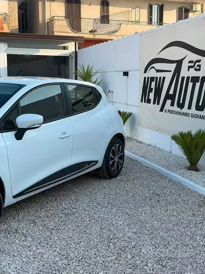 Usata Renault Clio IV Business 90 CV (66 kW) 2019 Bianco Berlina
