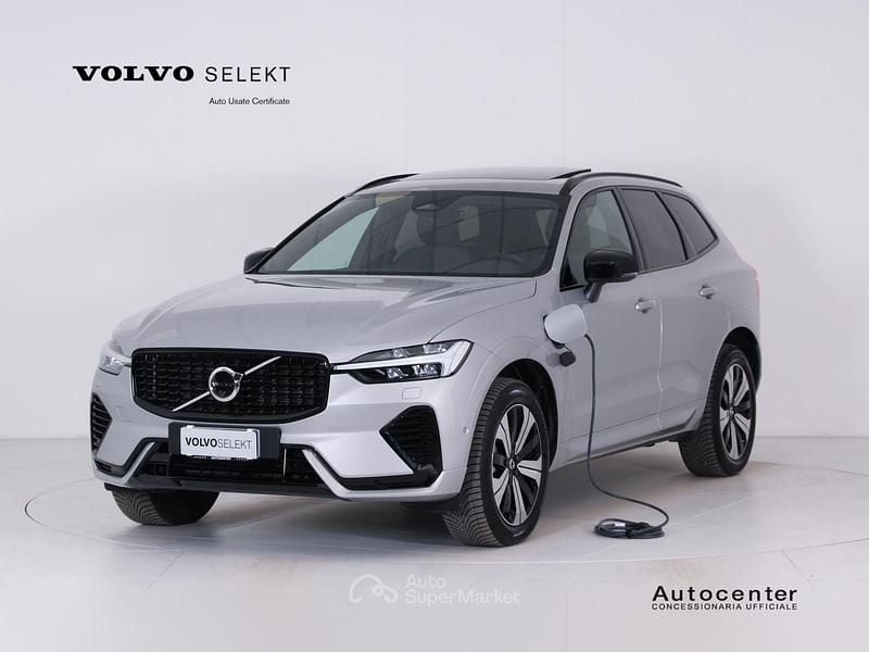 Argento Usata 2025 Volvo XC60 Plus SUV | 48.900 € (Cara) - Immagine 1/4